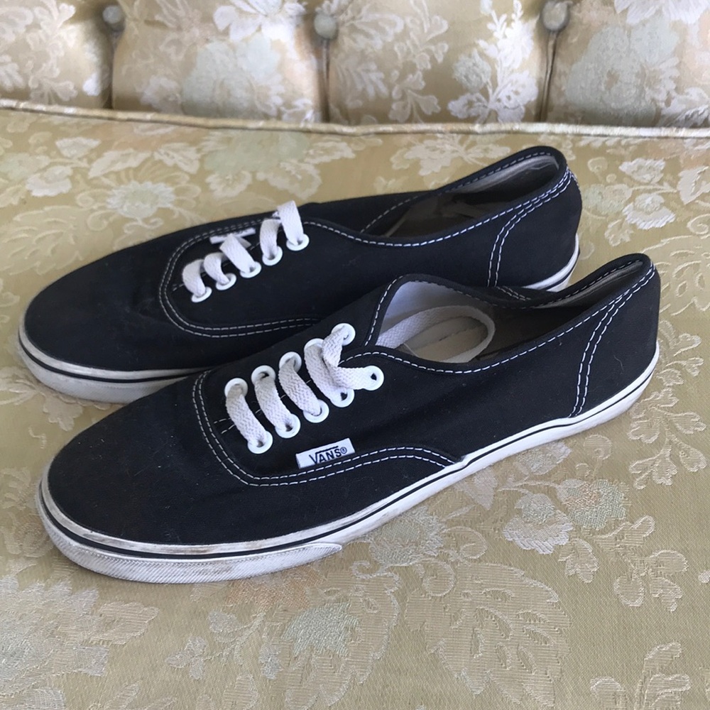 Black vans